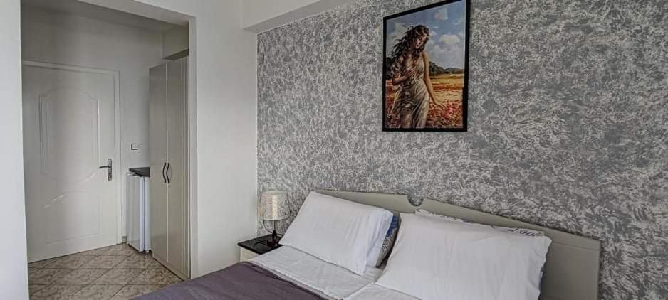 Hotel Klironomi Sarandë Quarto foto
